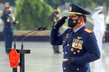 Panglima TNI Pimpin...