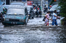 Hujan Deras Sebabkan...