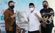 Seminar Menghadapi Ancaman...