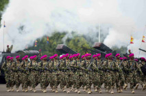 Korps Marinir Gelar...