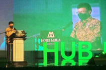 Menteri Johnny : Kembangkan...