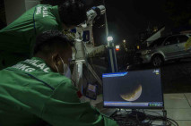 Pengamatan Gerhana Bulan...