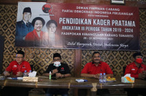 PDIP Tangerang Gelar...