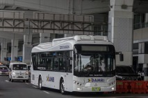 Damri Luncurkan Bus...