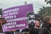 Peringati Kemerdekaan...