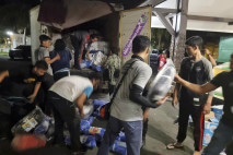 SIG Salurkan Bantuan...