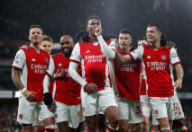 Gempuran Meriam London...