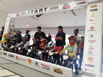 Keseruan Lomba Balance...