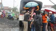 Guguran Awan Panas Susulan...