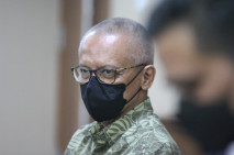 Mantan Sekjen Kemendagri...