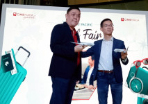 Cathay Pacific Travel...