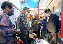 Selain Komponen Otomotif...