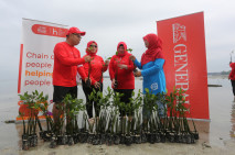 Penanaman Pohon Mangrove...