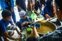 Potret Berbagi Takjil...
