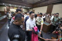 Tom Lembong Divonis...
