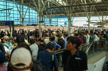 Imbas Gangguan KRL,...