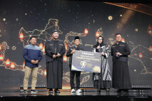 BCA Syariah Dukung Program...