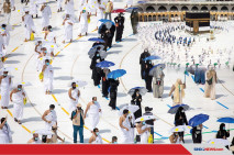 Lakukan Tawaf, Jamaah...
