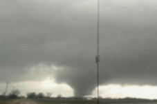 AS Diterjang 13 Tornado...