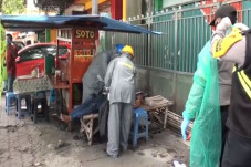 Tewas Saat Pesan Soto,...