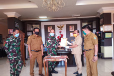 Bupati Agus Ambo Djiwa...