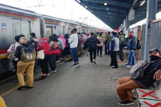 Wali Kota Depok Sentil...