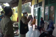 Si Bos Positif Corona,...