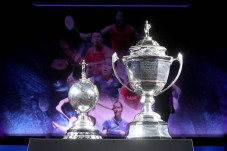Piala Thomas dan Uber...