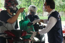UMY Bagikan 1600 Paket...