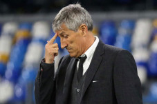 Pelatih Barcelona Akui...