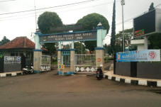 Virus Corona Mewabah,...