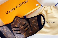 Masker Merek Louis Vuitton,...