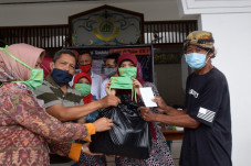 Kelurahan Ini Siagakan...