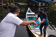Disbudpar Maros Bagikan...