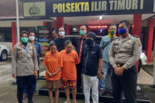 Dua Wanita Satu Keluarga...