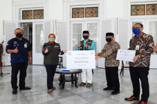 Bantu Penanganan COVID-19,...