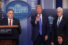 Trump Lontarkan Ide...