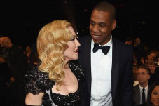 Madonna dan Jay-Z Sumbang...