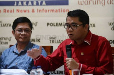 Anggota DPR dari PDIP...