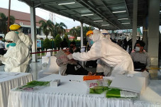 Harus Jalani Swab Test,...