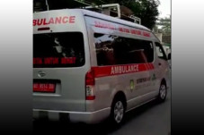 3 Perawat RSUD Bung...