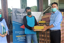 Berkolaborasi dengan...