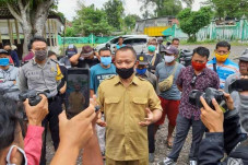 Warga Tolak Penggunaan...