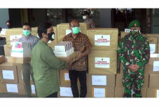 Gibran Isyaratkan Tetap...