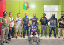 Merampok Pelajar, Andre...