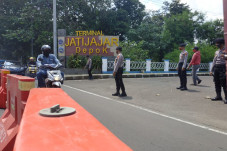Polrestro Depok Lakukan...