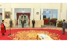 Ketua MA dan Hakim MK...