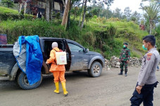 Malintasi Tolikara Papua,...