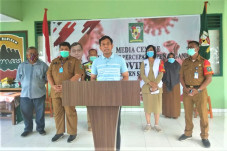1 Warga Positif Covid...