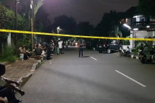 Polisi Tembak Pembunuh...